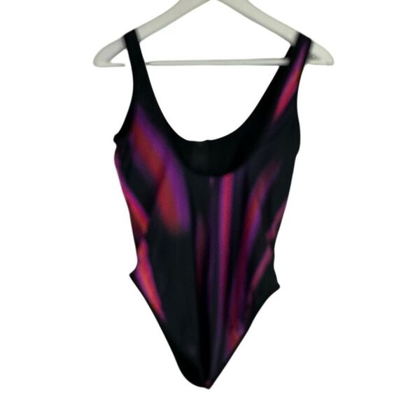 Sports Illustrated Medium One-Piece Swimsuit - Picture 5 of 12